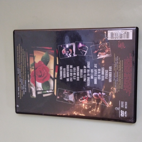 Guns N Roses Use Your Illusion World Tour - 1992 in Tokyo DVD - Picture 3 of 7